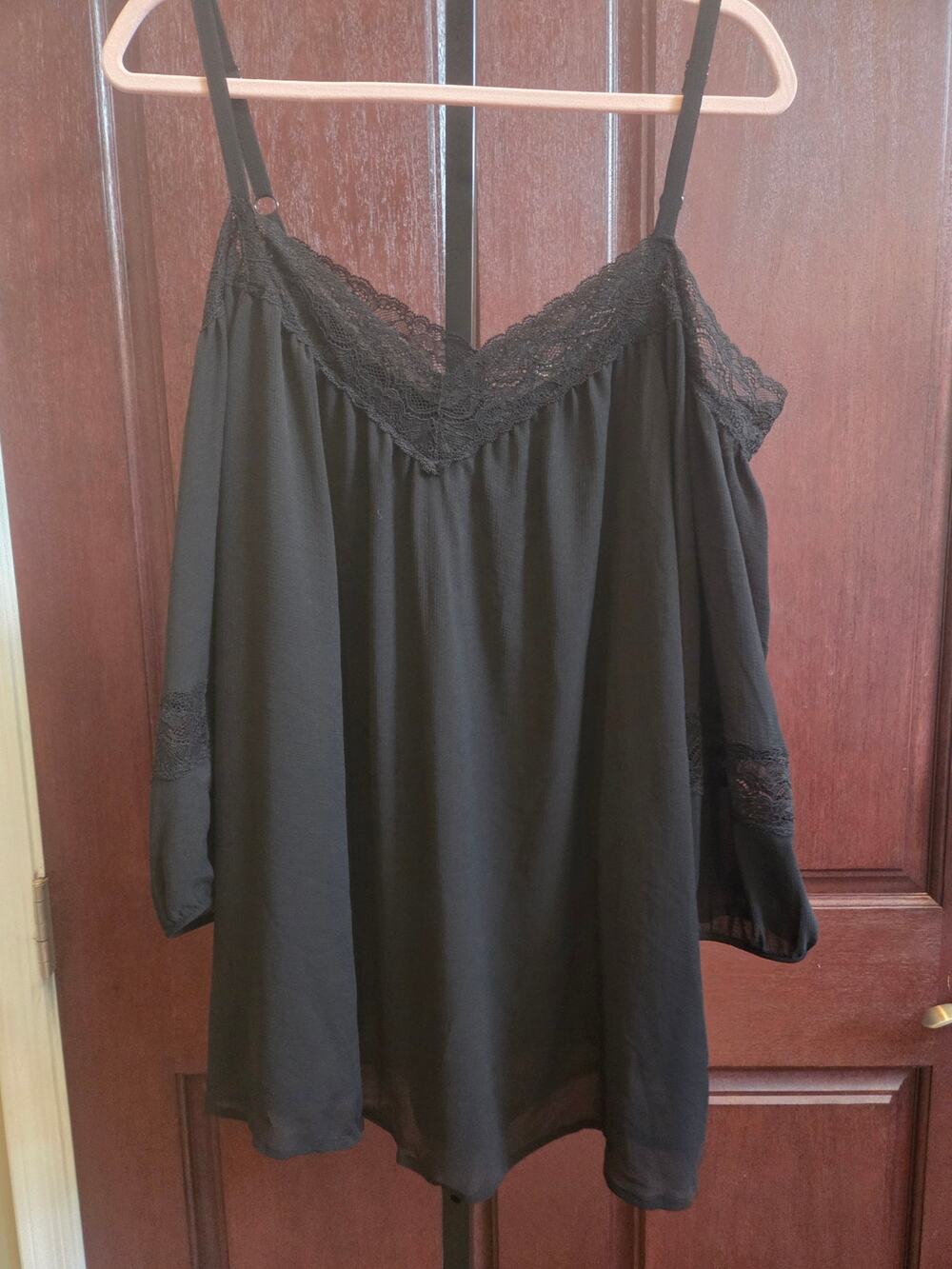 Torrid Chiffon Lace Cold Shoulder Black Blouse Sz 2 - NWT
